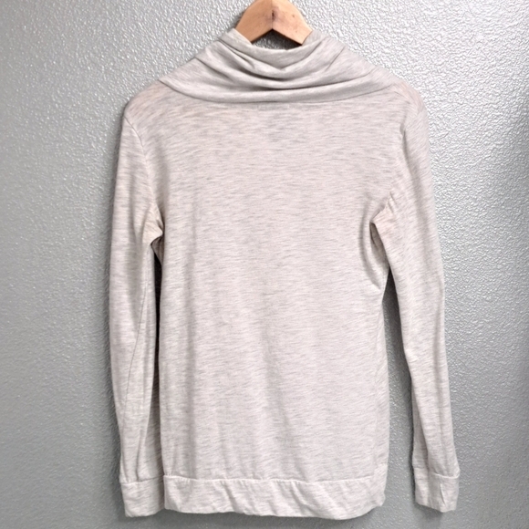 Yisdia Women's Cowl Neck Light Weight Pullover Size M - Picture 5 of 11